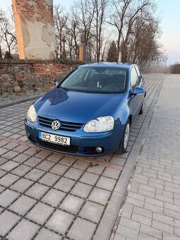 VW Golf V 1.4 55 kW | 2007 | 218 xxx km | Automatická klima