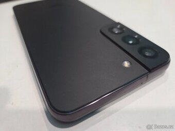 Prodám SAMSUNG Galaxy S22 černý TOP stav