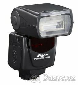 Nikon Blesk Nikon SB-700 - 1
