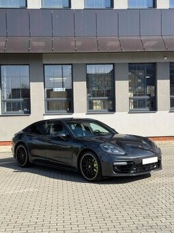 Porsche Panamera  4 E-Hybrid