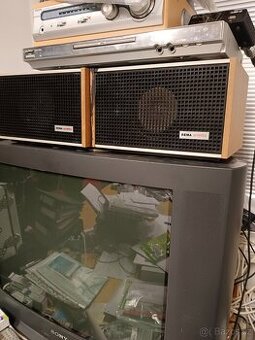 Televize plus DVD plus setobox