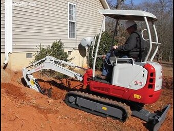 Pujčím pronajmu Minibagr 1,8T Takeuchi + příslušen