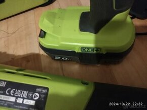 Ryobi vrtačka + baterie 2 a nabiječka