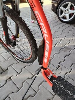 Crussis cross