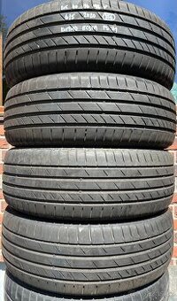 205/60 R16 92V letní pneu Kumho Ecsta (2020)