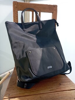 Elegantní batoh