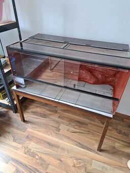 Prodám terarium