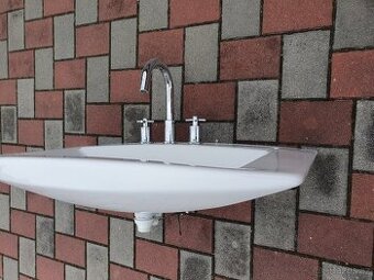 Umyvadlo 950x600 i s baterií - 1