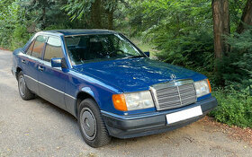Mercedes W124 - modrý