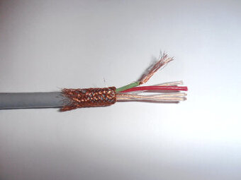 Stineny kabel