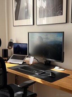 BENQ PD3200U (4K / 32”)