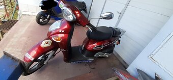 Kymco People 125