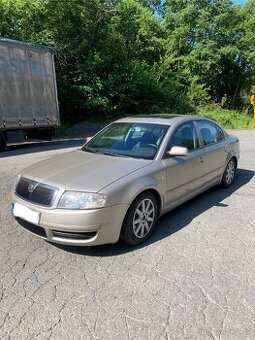 Škoda Superb 2.8 V6 142kw