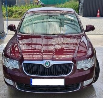Superb 2.0 TDi - 103 kw r. v. 2013 - nikdy nebouráno