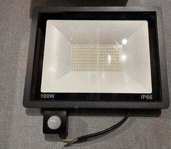 Led reflektory vnější