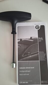 Střešní nosič Škoda Superb II,  sedan