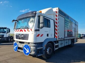 MAN POJÍZDNÁ DÍLNA OBYTŇÁK KARAVAN