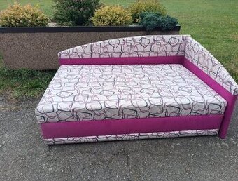 Čalouněná postel 120x200