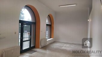 pronájem obchodních prostorů 251m2 Nábřeží SPB - 1