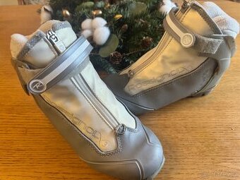 Boty na běžky 37