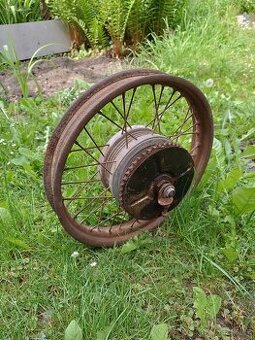 Zadní kolo na Jawu Kývačku 125-175