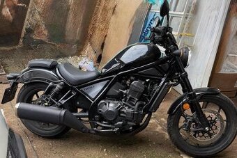 MOTOCYKL - HONDA REBEL SUPER STAV