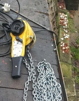 Řetězový zvedák 800 Kg - 8,5m