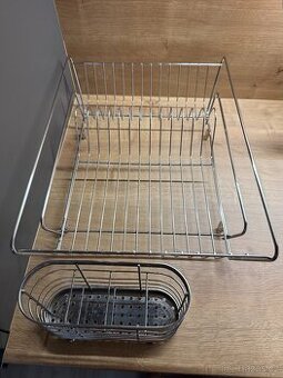 Sušička nádobí a Stojan na příbory Tesco