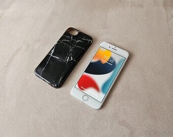 Mobilní telefon Apple iPhone 7 128 GB - Silver-krásný,kryt