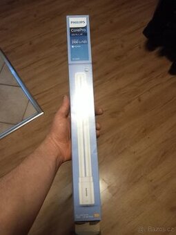 Kompaktní LED žárovka PHILIPS CorePro LED PLL HF 16.5W 840 4