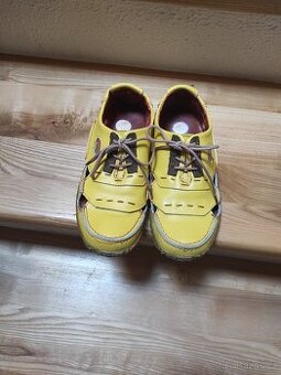 Kožené boty jarní velikost 39