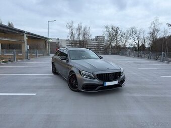 Mercedes-Benz AMG C63 S, 4.0 V8 biturbo