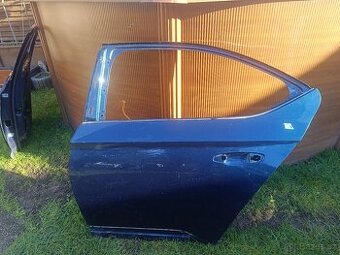 Dveře na škoda Superb