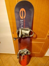 Snowboard s pouzdrem i botami - 1