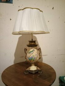 Stará stolní lampa