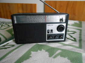 Prodám starší radia - 1