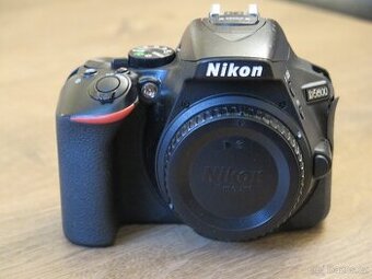Nikon D5600 tělo - ZAMLUVENO