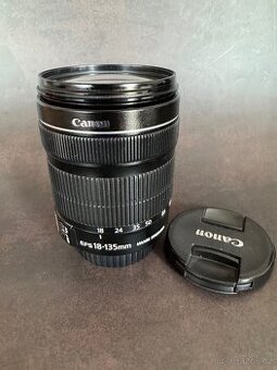 Canon EF-S 18-135mm f/3.5-5.6 IS STM