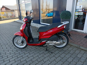 Peugeot Tweet 125i