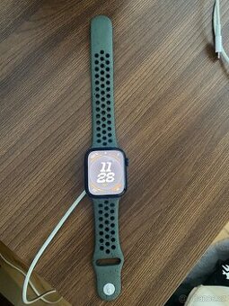 Apple Watch Series 7 45mm Nike edice