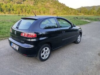 Seat Ibiza plně pojízdná funkční klima plně pojízdná