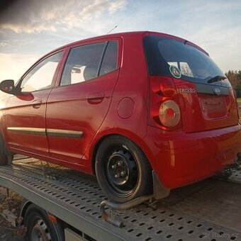 KIA Picanto 1,i 46KW  r.v. 2009  najeto 120000km
