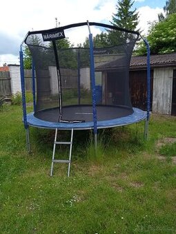 Trampolína