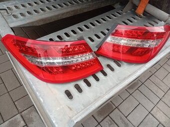 MERCEDES BENZ E COUPE C207 RV 2010 ZADNÍ SVĚTLA, SVĚTLA LED