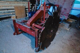 Prodám PILU na dřevo, nebo části (MOTOR 7.5 kw atd) + koleje