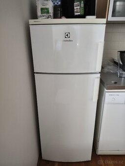 Lednička Lednice s mrazákem