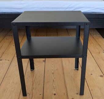 Noční stolek IKEA Knarrevik