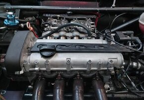 Závodní motor VW 1,6 16V 204 PS Nabízíme k prodeji závodně