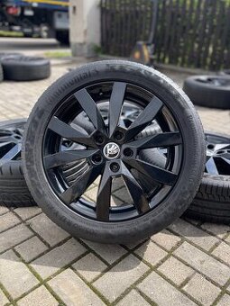 ORIGINÁL Alu Škoda CRYSTAL R17, 5x112 - TOP STAV, LETNÍ