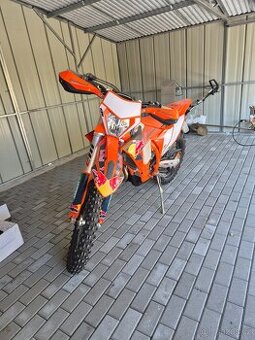 Prodám novou KTM EXC-F R.V 2025
